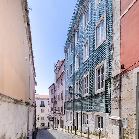 Апартаменты Merces By Hill *